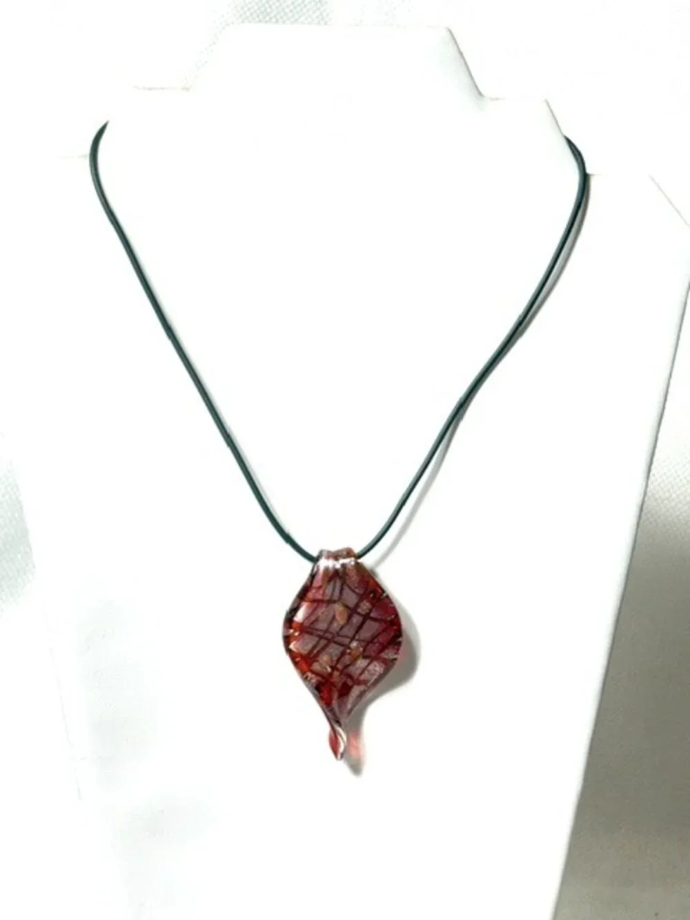 Maroon and silver shimmer Venetian glass leaf pendant necklace.